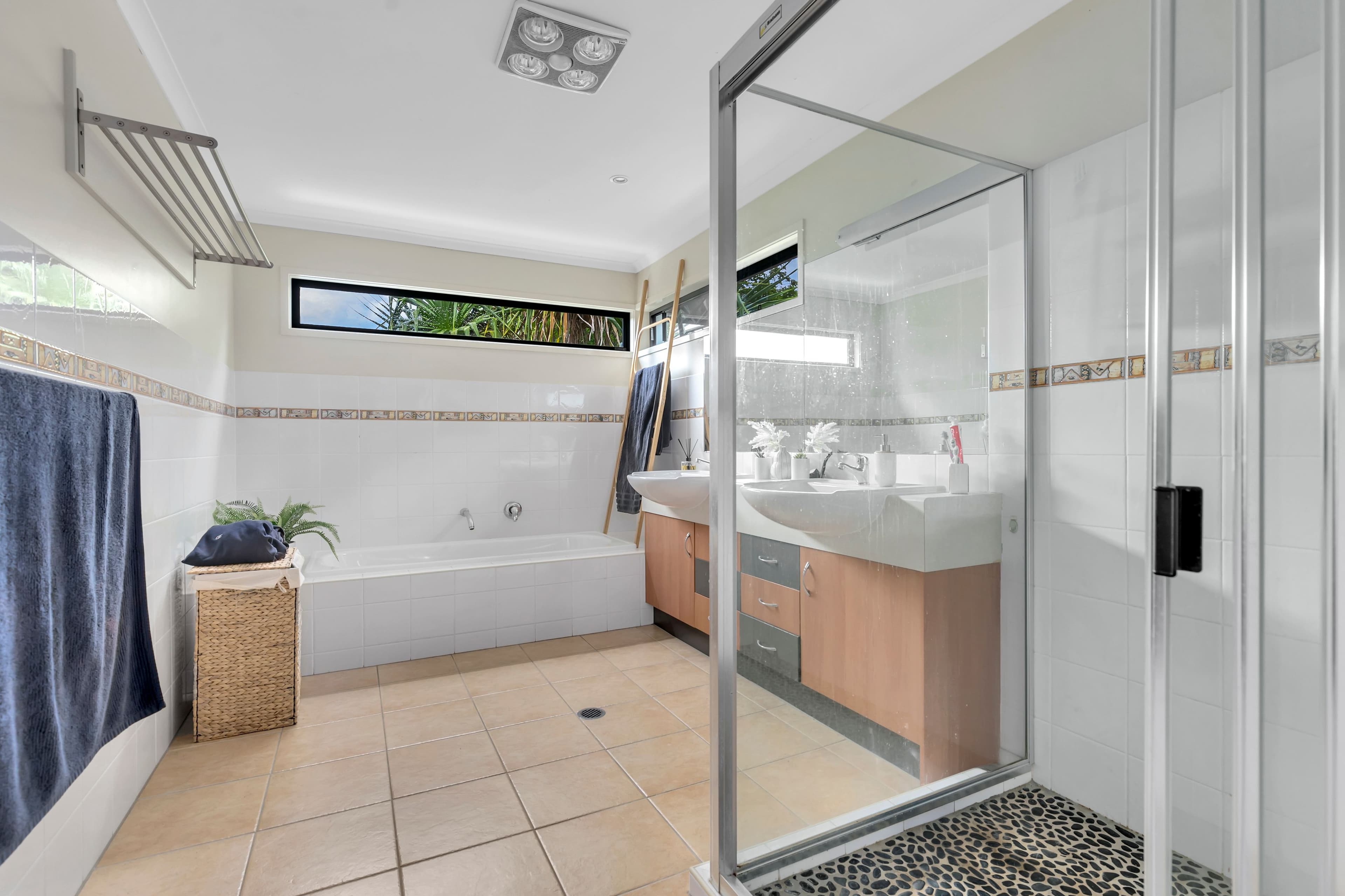 11 Scenic Road, Kenmore QLD 4069, Kenmore - Thumbnail 6