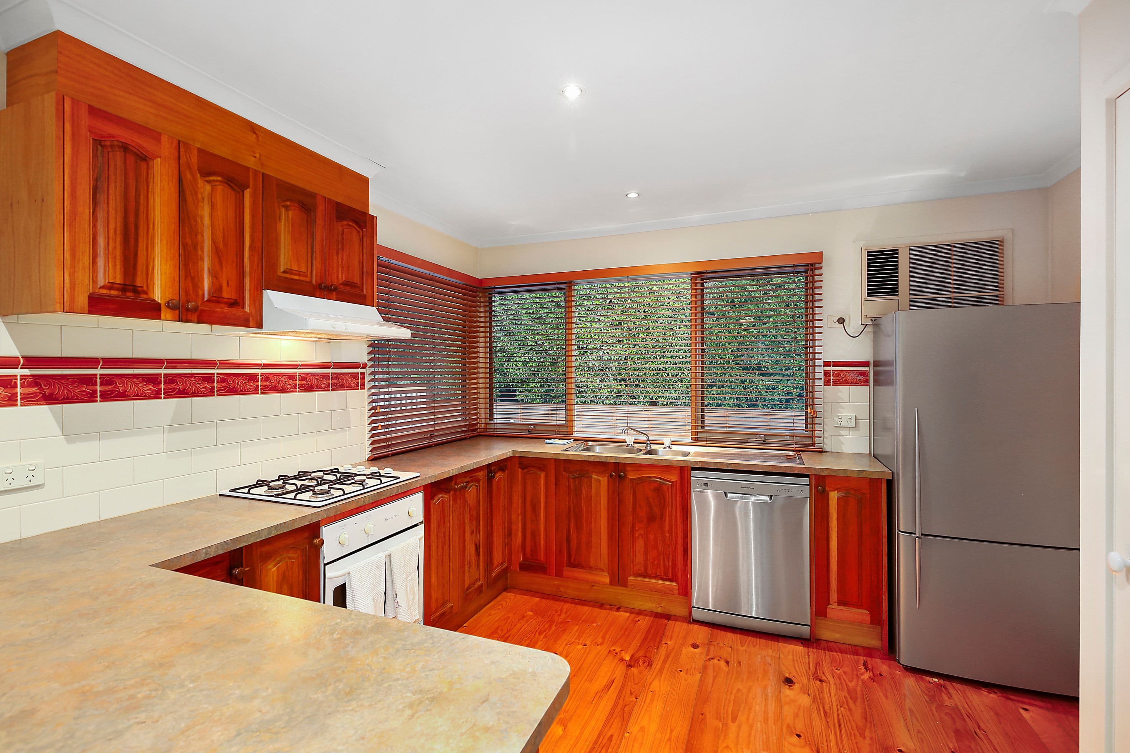 31 Bristol Crescent, Lilydale VIC 3140, Lilydale - Thumbnail 3