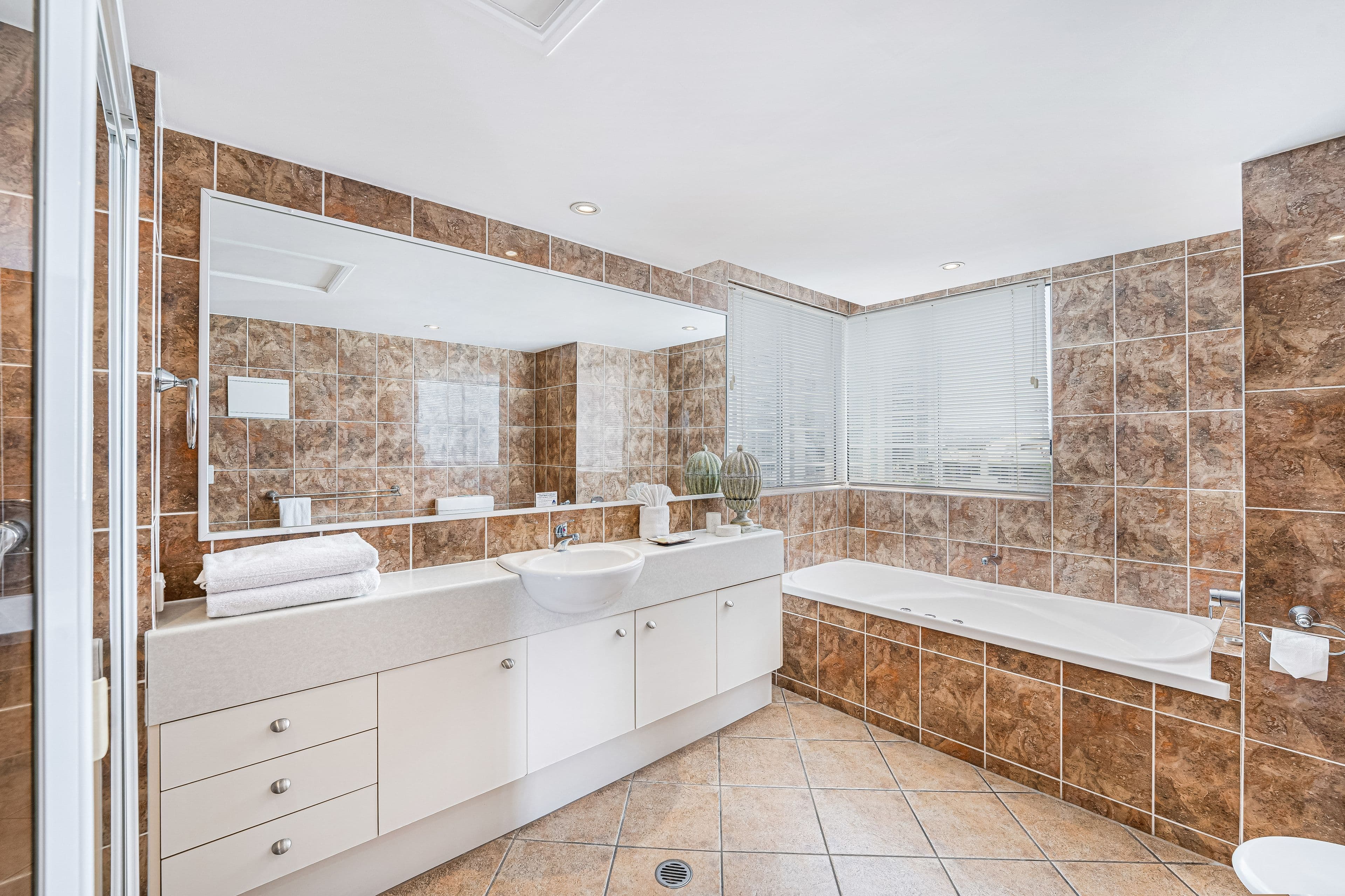 45 Sixth Avenue, Maroochydore QLD 4558, Maroochydore - Thumbnail 6