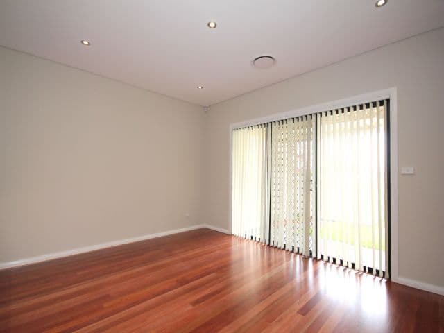 22 Hunter Street, CONDELL PARK NSW 2200, Condell Park - Thumbnail 4
