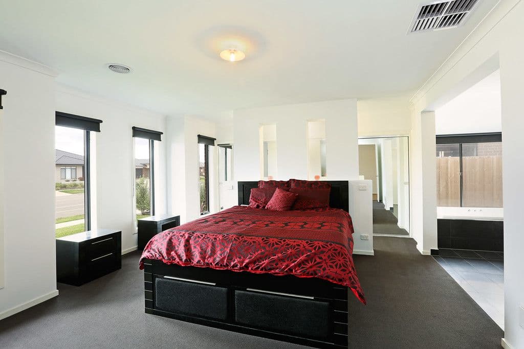 175 Warralily Boulevard, Armstrong Creek VIC 3217, Armstrong Creek - Thumbnail 2