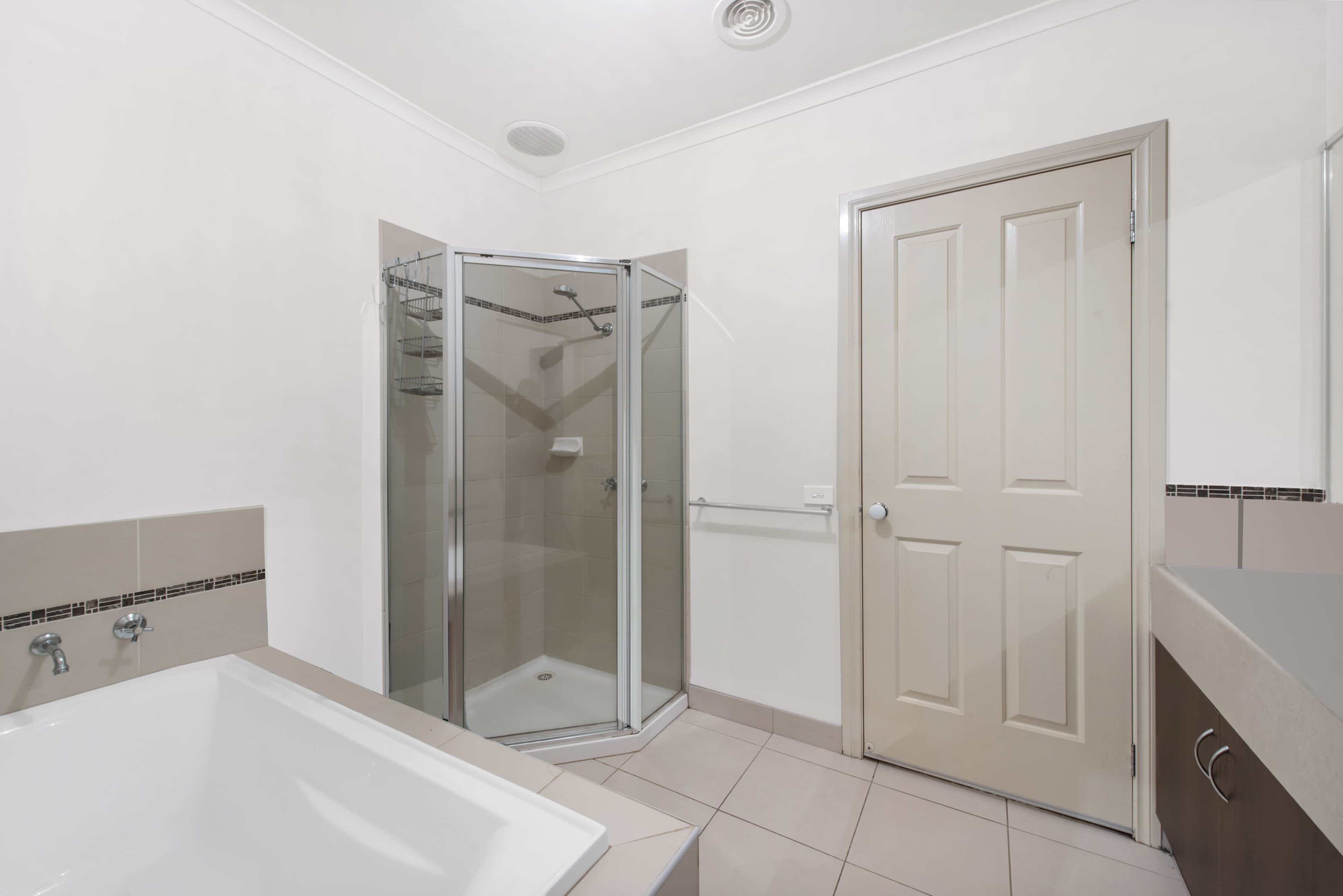 27-29 Rogers Street, Pakenham VIC 3810, Pakenham - Thumbnail 8