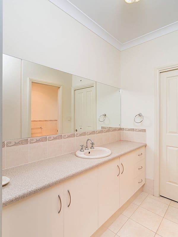 16 Strathoak Crescent, STRATHALBYN SA 5255, Strathalbyn - Thumbnail 8