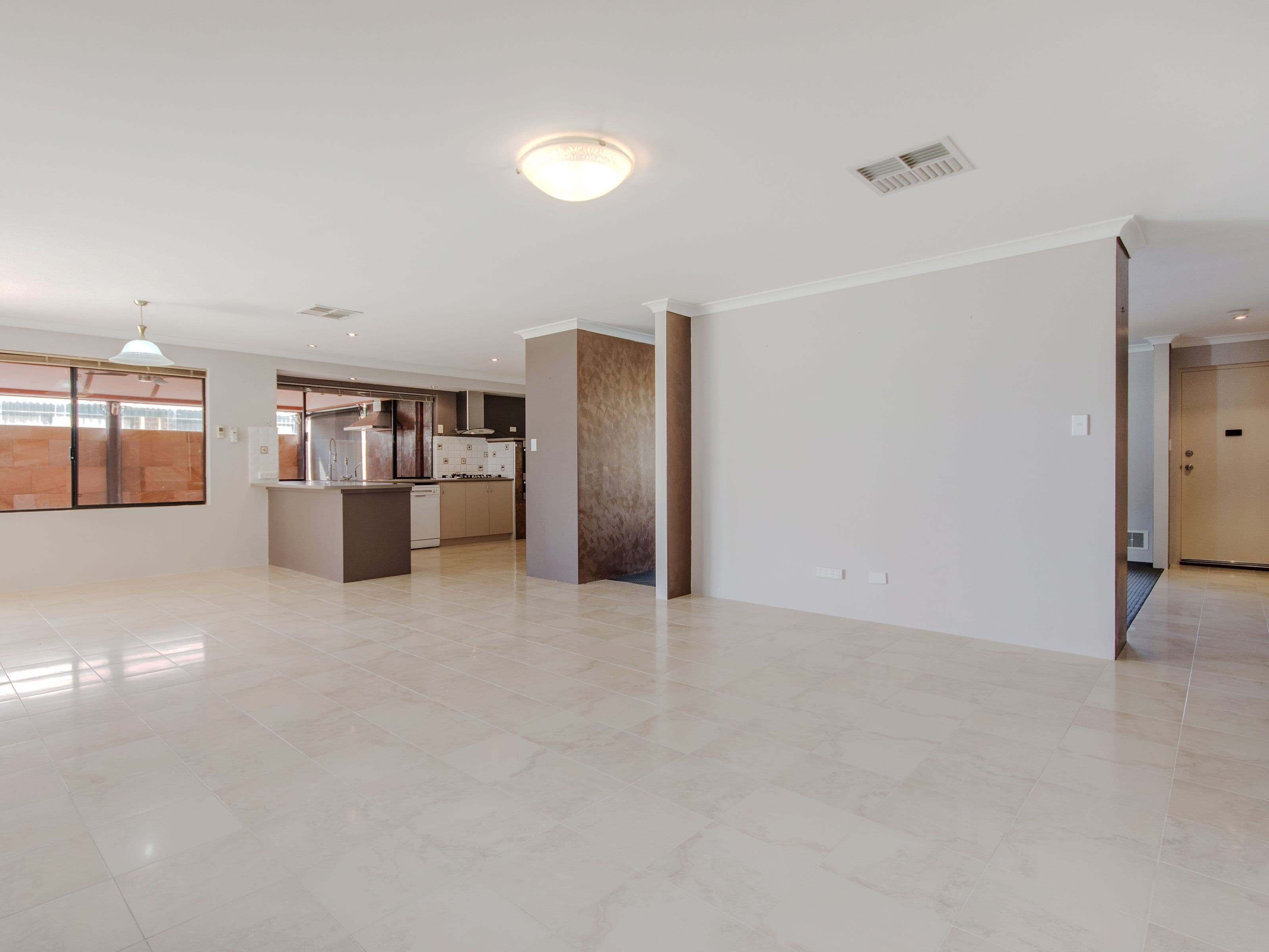 8 Goulds Pass, Baldivis WA 6171, Baldivis - Thumbnail 2