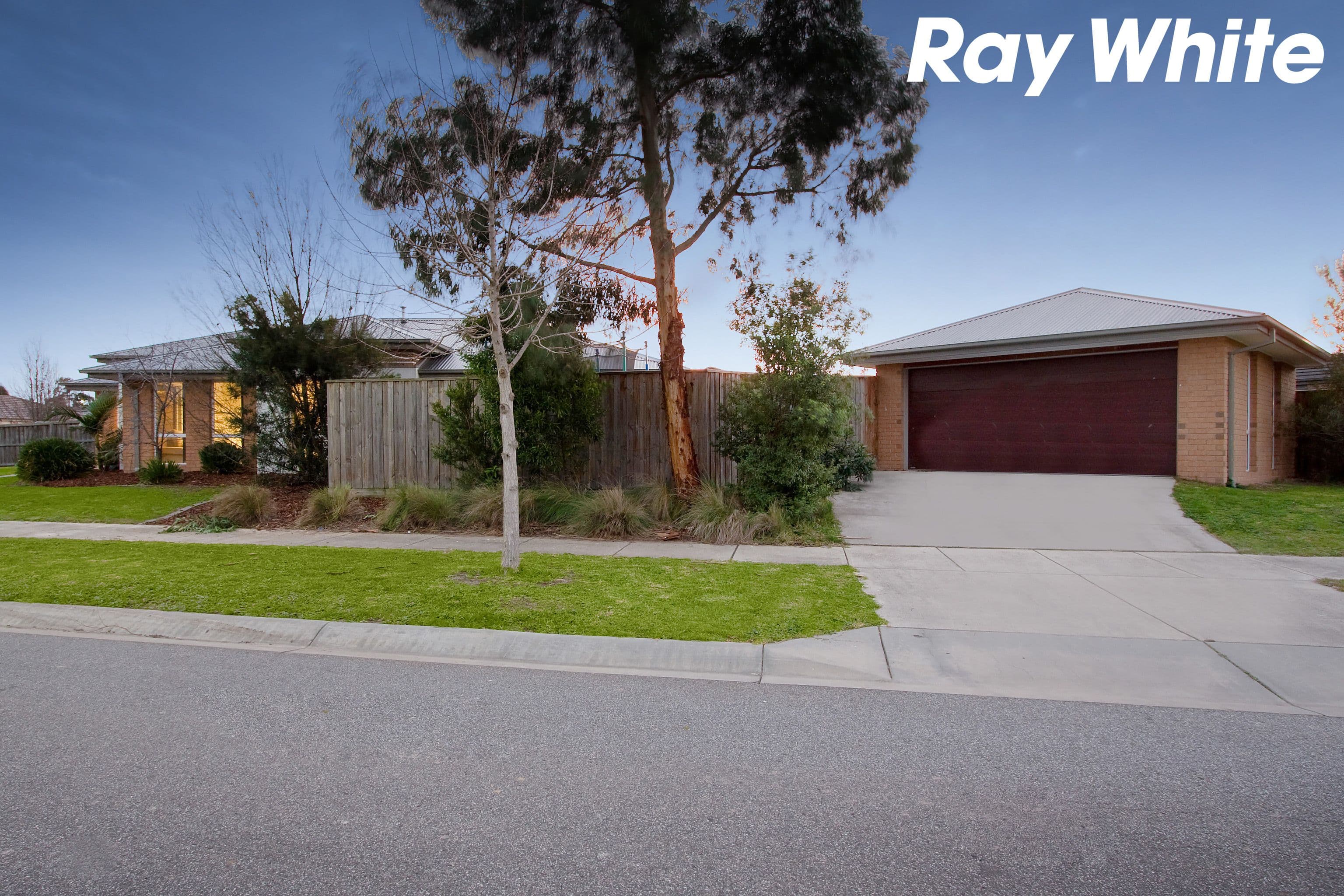 20 Kosta Boda Boulevard, Pakenham VIC 3810, Pakenham - Thumbnail 2