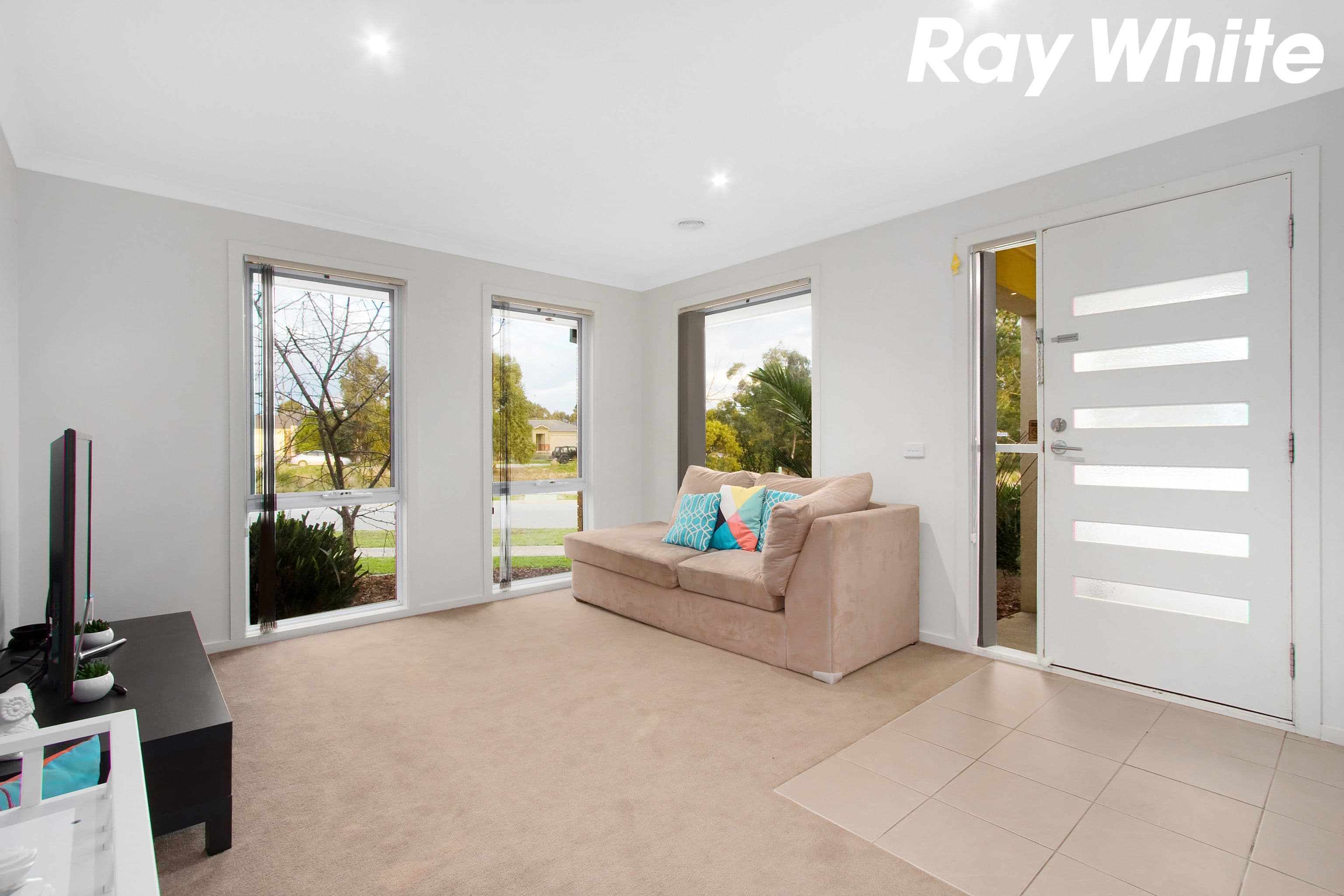 20 Kosta Boda Boulevard, Pakenham VIC 3810, Pakenham - Thumbnail 3