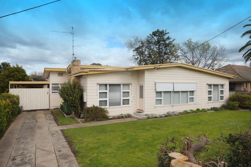 5 Henty Street, PAKENHAM VIC 3810, Pakenham - Image 1