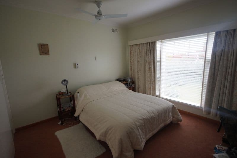 5 Henty Street, PAKENHAM VIC 3810, Pakenham - Thumbnail 5