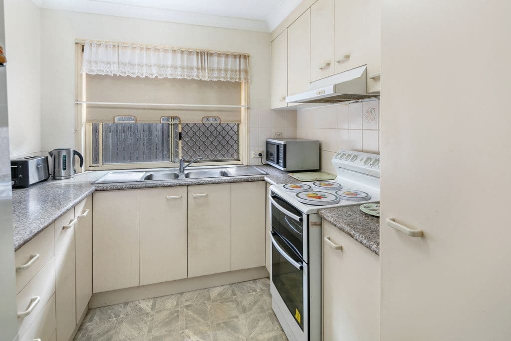 29 Thorneside Road, Thorneside QLD 4158, Thorneside - Thumbnail 4