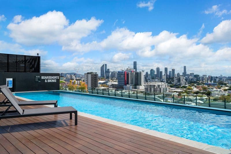17 Deshon Street, Woolloongabba - Image 1