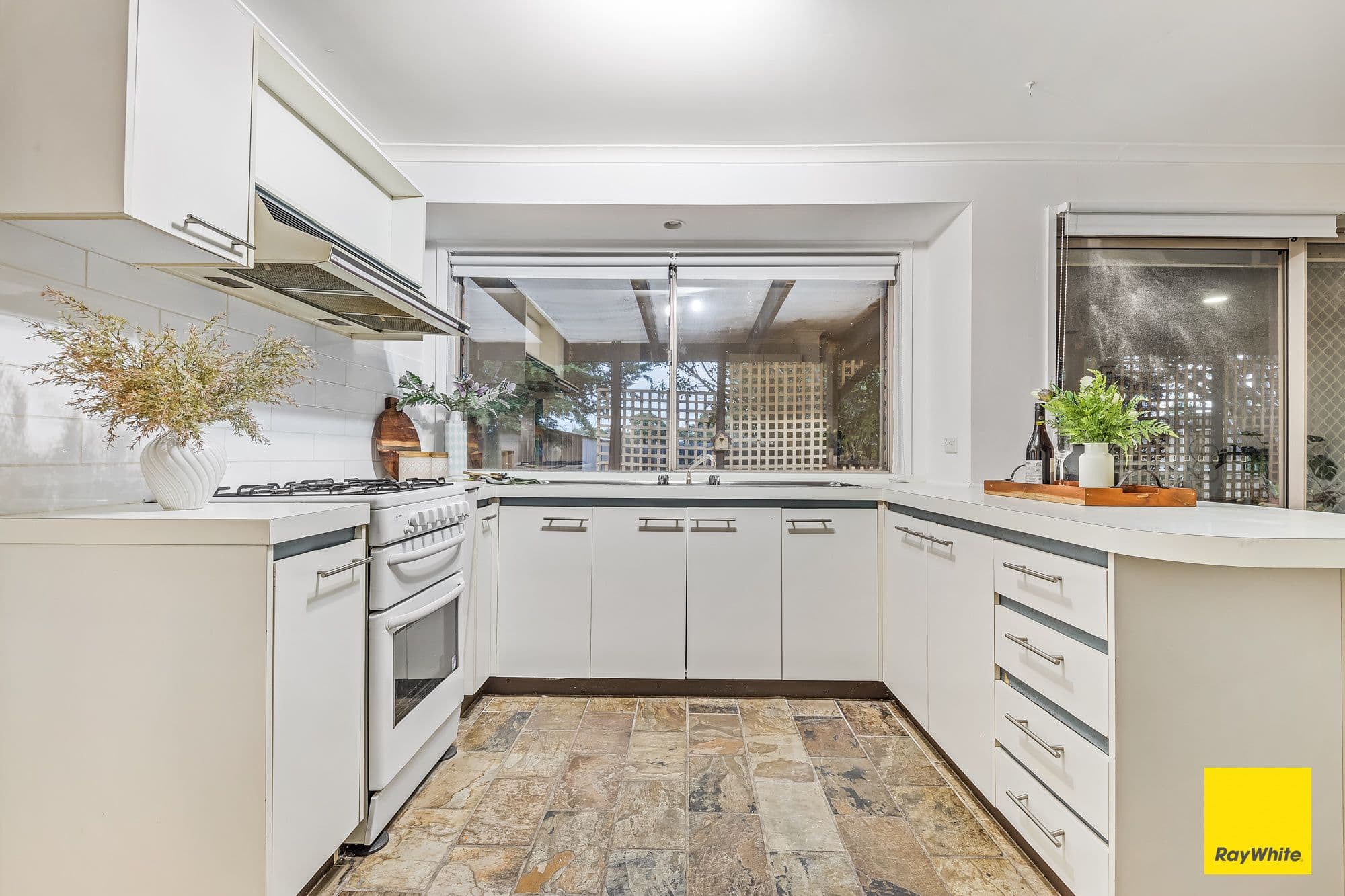 81 Parramatta Road, Werribee VIC 3030, Werribee - Thumbnail 4