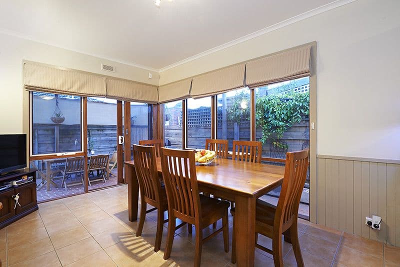 16 Mora Avenue, OAKLEIGH VIC 3166, Oakleigh - Thumbnail 4