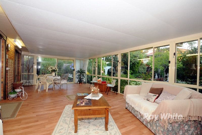 50 Buckingham Drive, ROWVILLE VIC 3178, Rowville - Thumbnail 2