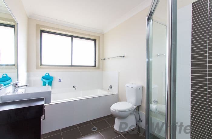 14 Raleigh Street, Cameron Park NSW 2285, Cameron Park - Thumbnail 3