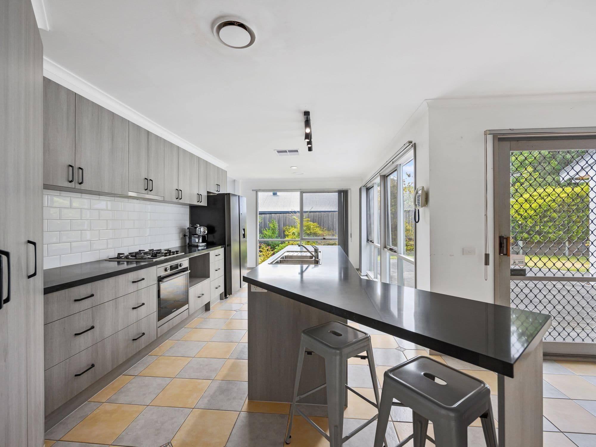 103 Lakeview Drive, Lilydale VIC 3140, Lilydale - Thumbnail 3