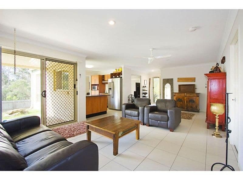 22 Coomera Heights Drive, PIMPAMA QLD 4209, Pimpama - Thumbnail 2