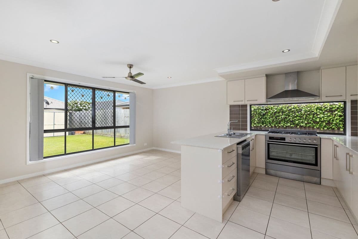 38 Vedson Street, Birkdale QLD 4159, Birkdale - Thumbnail 7