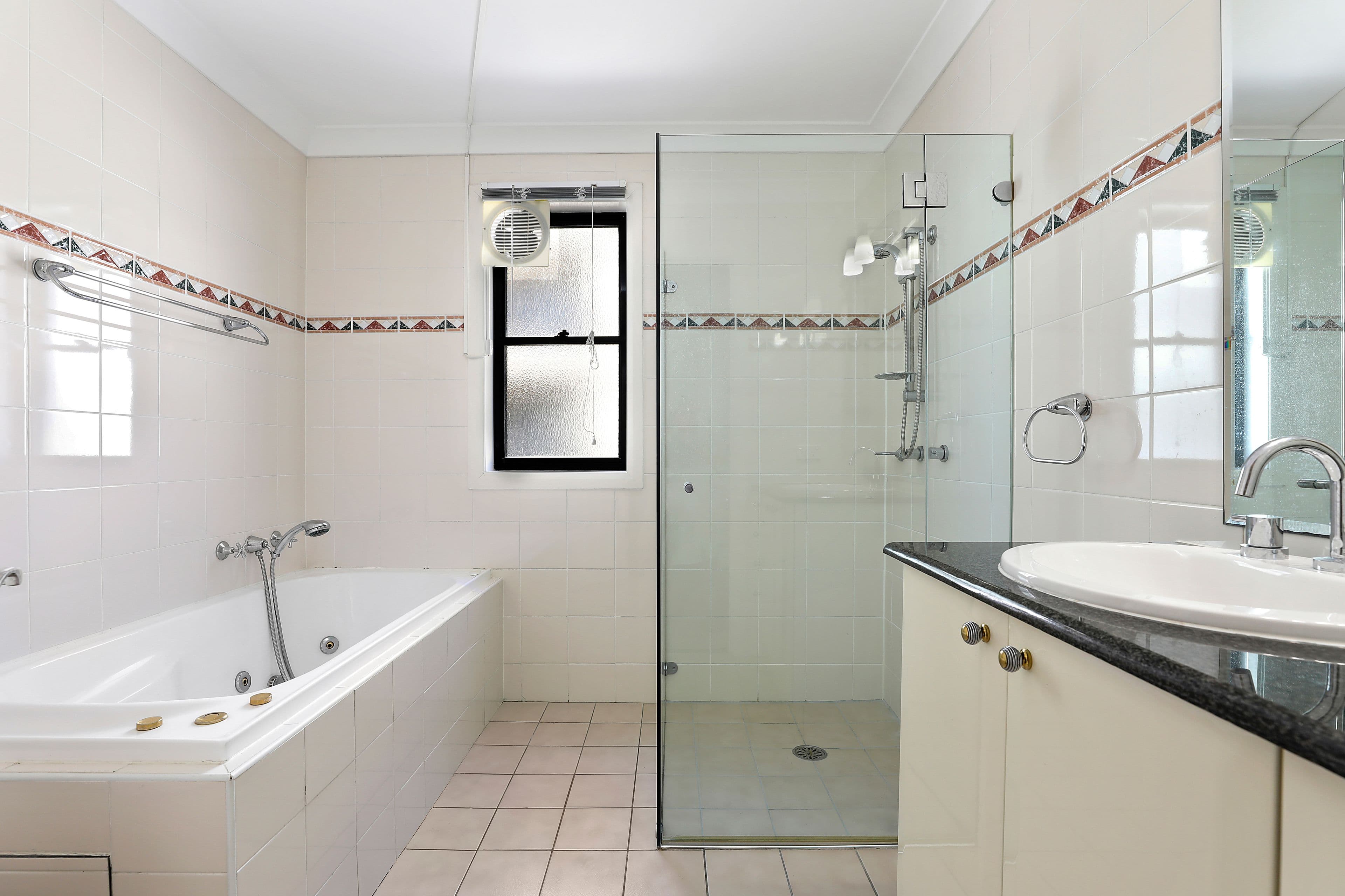 2 Walkers Drive, Lane Cove NSW 2066, Lane Cove North - Thumbnail 8