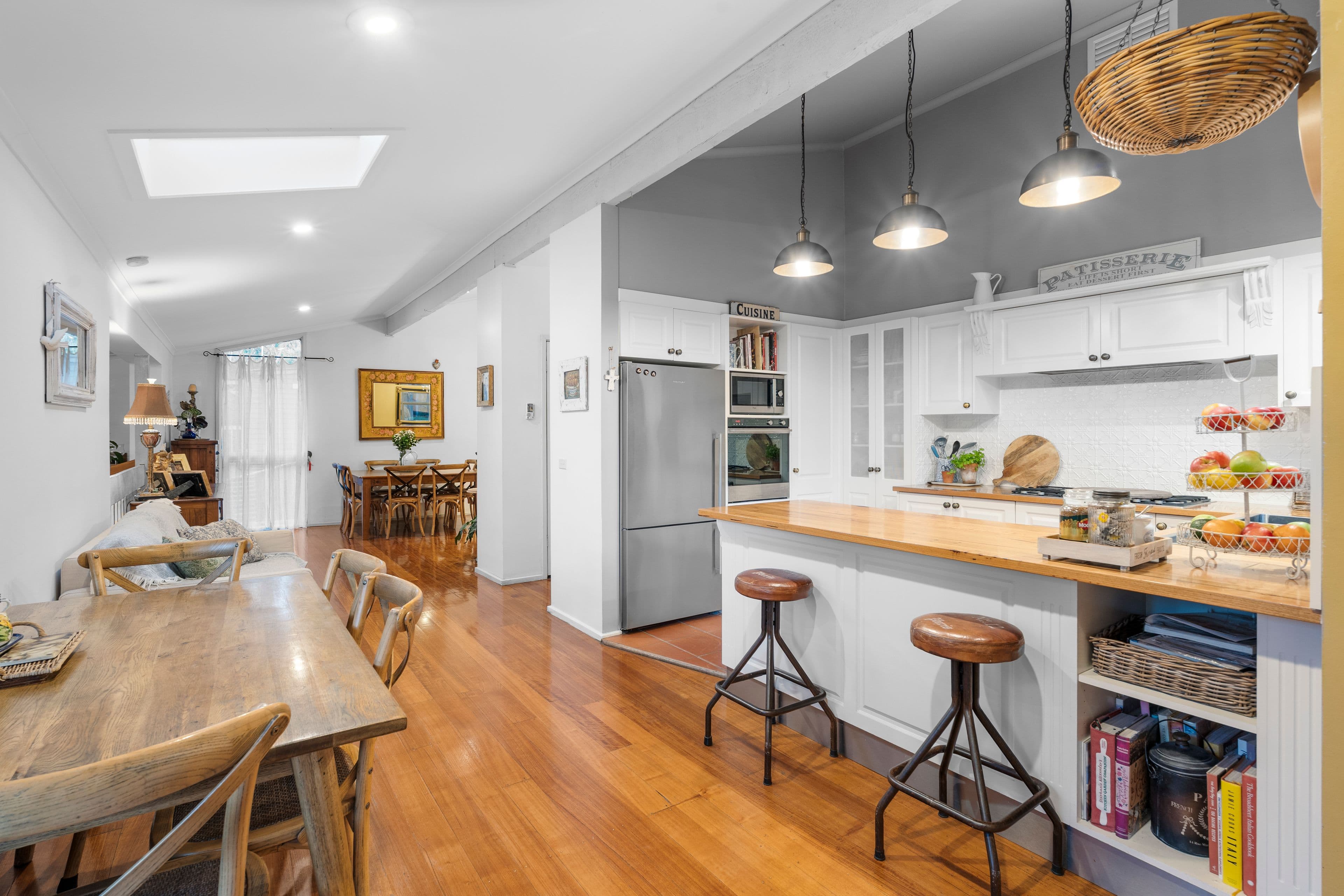 14 Dering Street, Diamond Creek VIC 3089, Diamond Creek - Thumbnail 2
