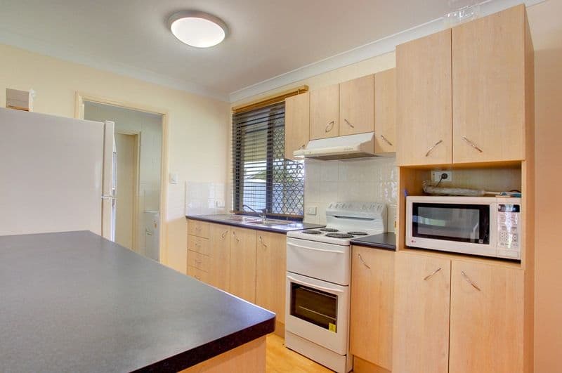 6 Camplin Court, BURDELL QLD 4818, Burdell - Thumbnail 4
