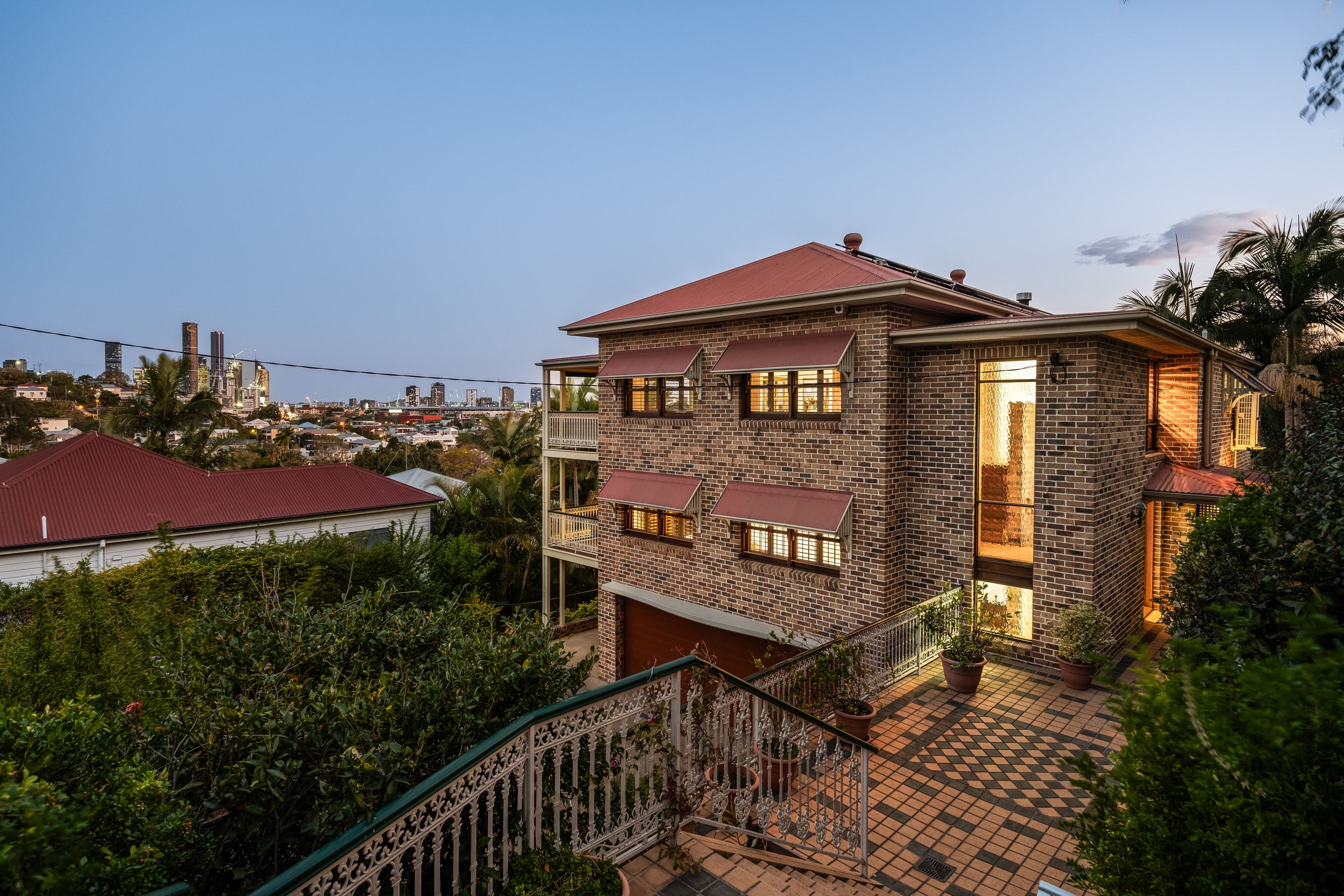 9 Surrey Street, Red Hill QLD 4059, Red Hill - Thumbnail 2