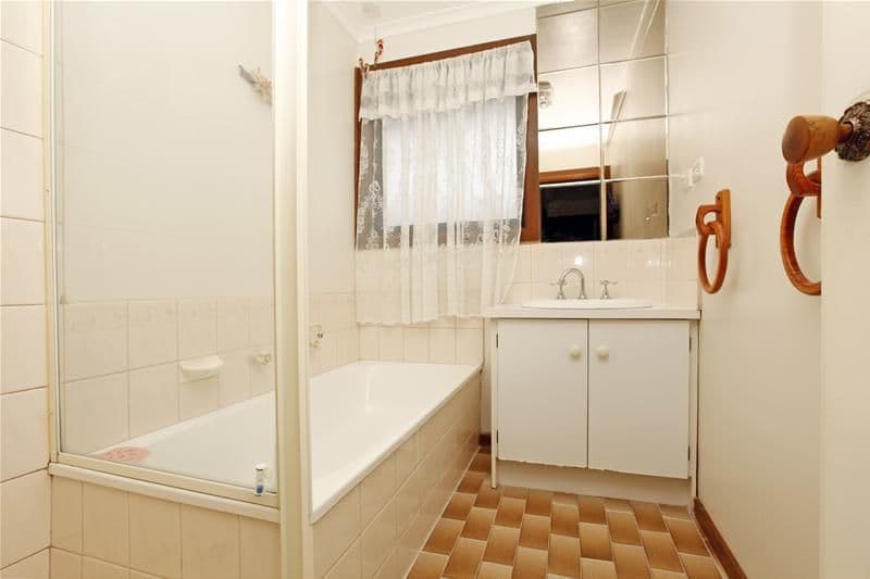 57 Carbeen Drive, BUNDOORA VIC 3083, Bundoora - Thumbnail 5