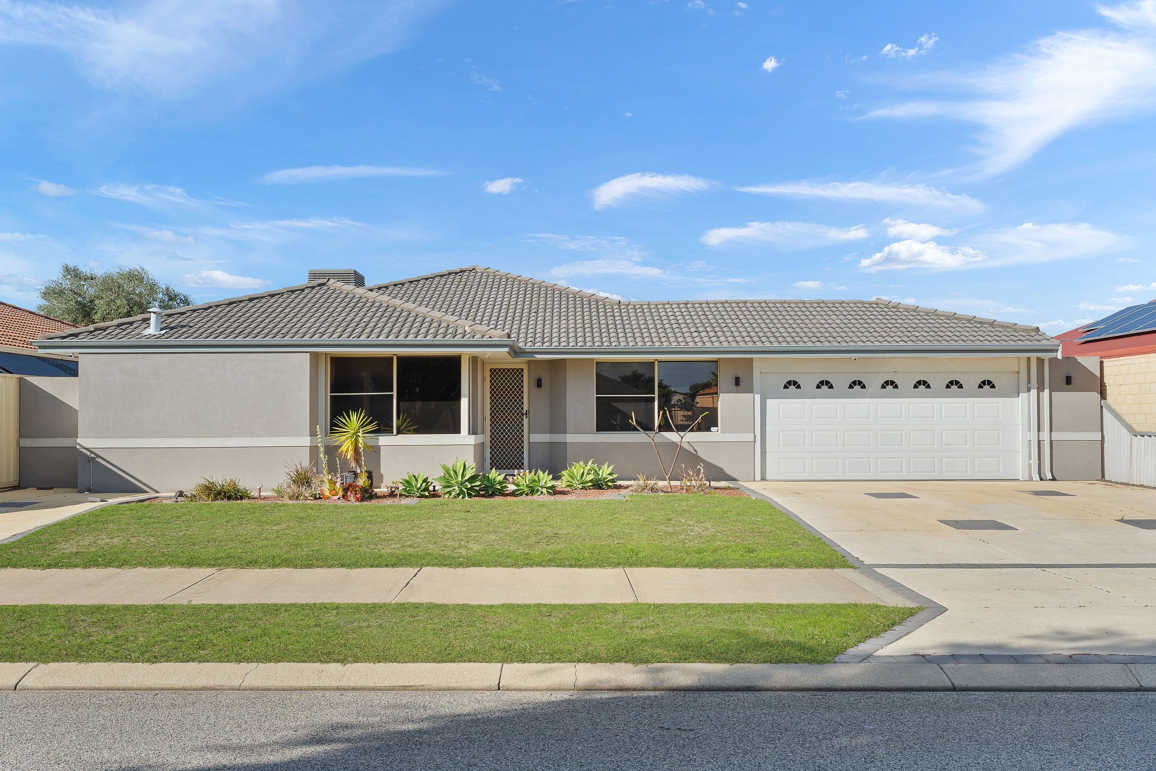 62 La Spezia Drive, Secret Harbour WA 6173, Secret Harbour - Thumbnail 2