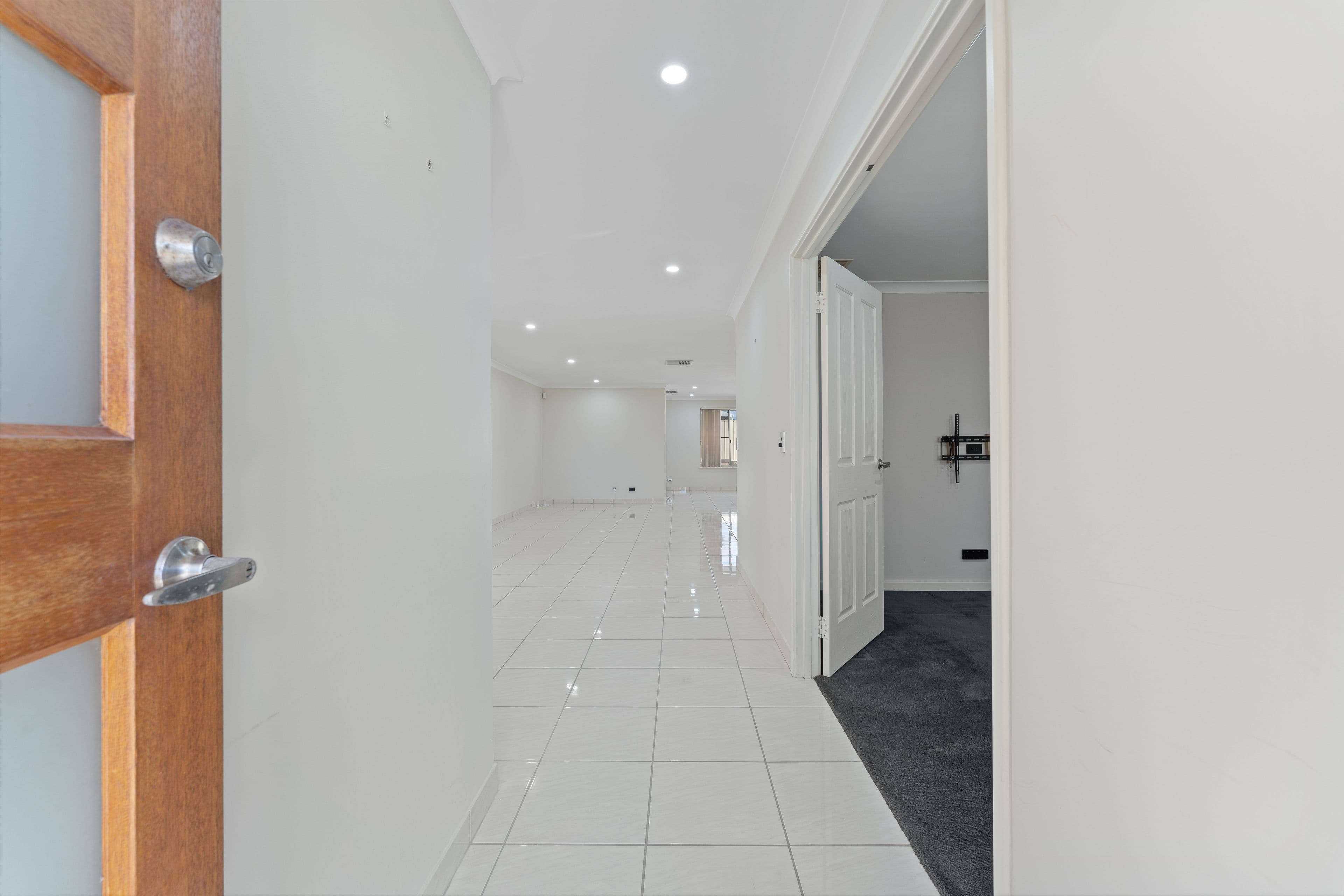 62 La Spezia Drive, Secret Harbour WA 6173, Secret Harbour - Thumbnail 4