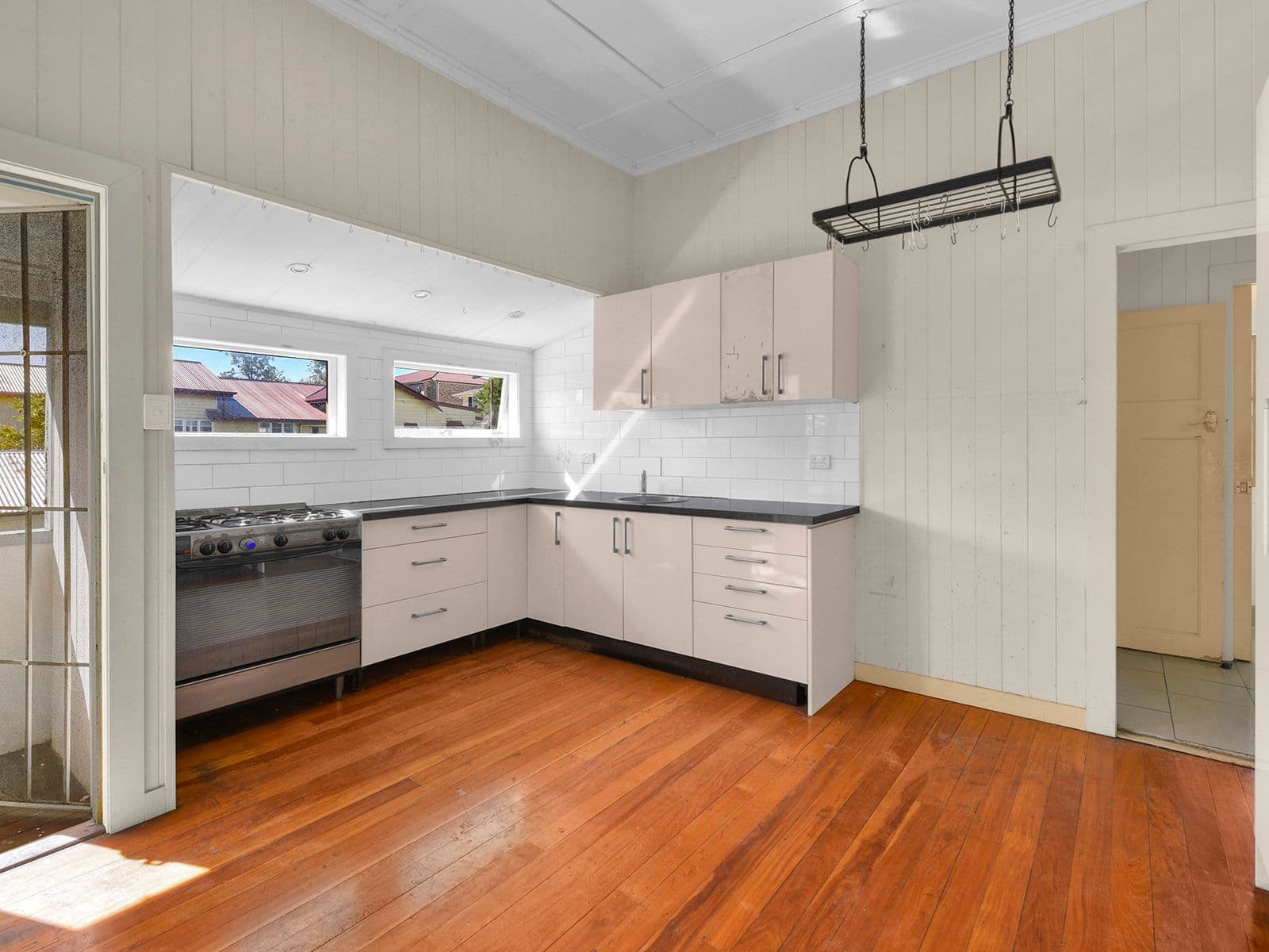 10 Victoria Terrace, Annerley QLD 4103, Annerley - Thumbnail 7