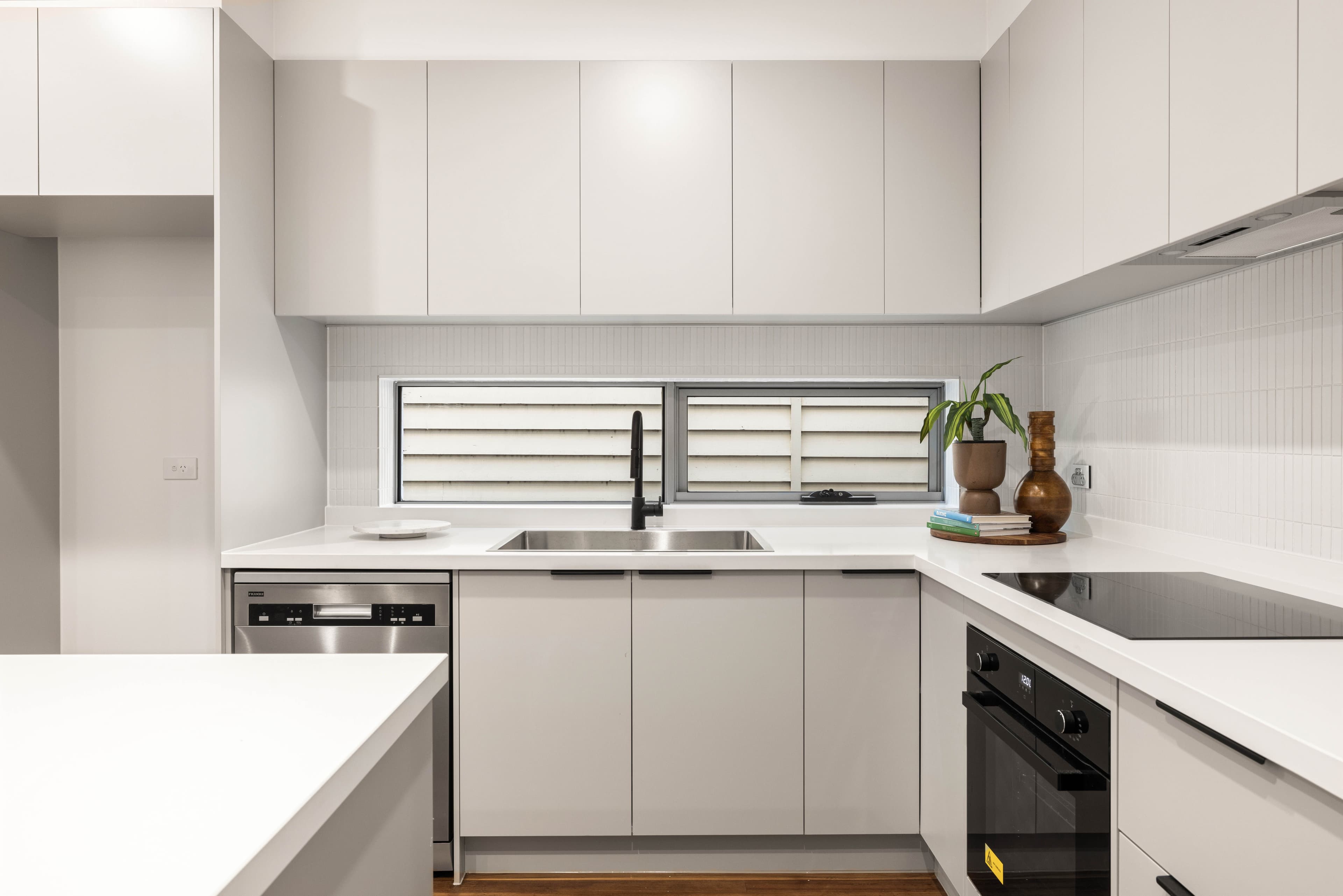 16 Eveline Street, Brunswick VIC 3056, Brunswick - Thumbnail 7