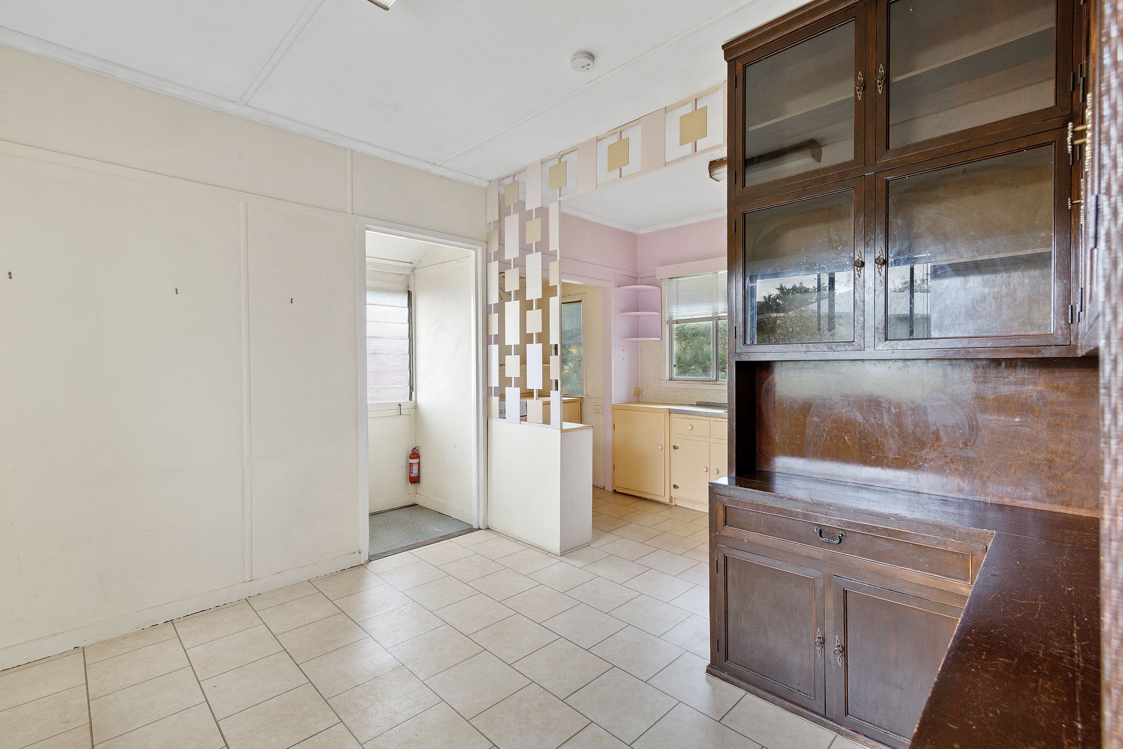 1 Diamond Street, Holland Park QLD 4121, Holland Park - Thumbnail 2