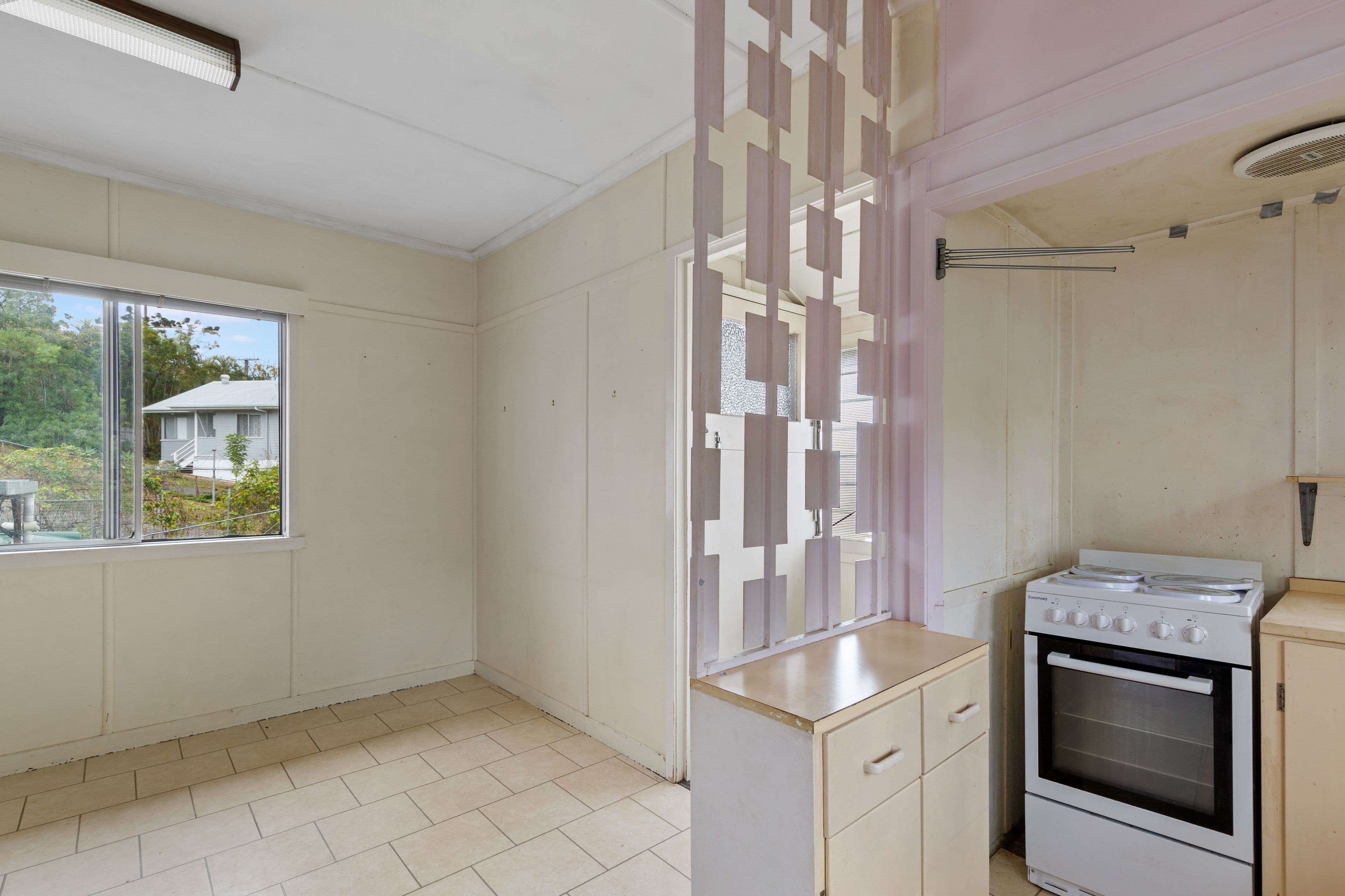 1 Diamond Street, Holland Park QLD 4121, Holland Park - Thumbnail 4