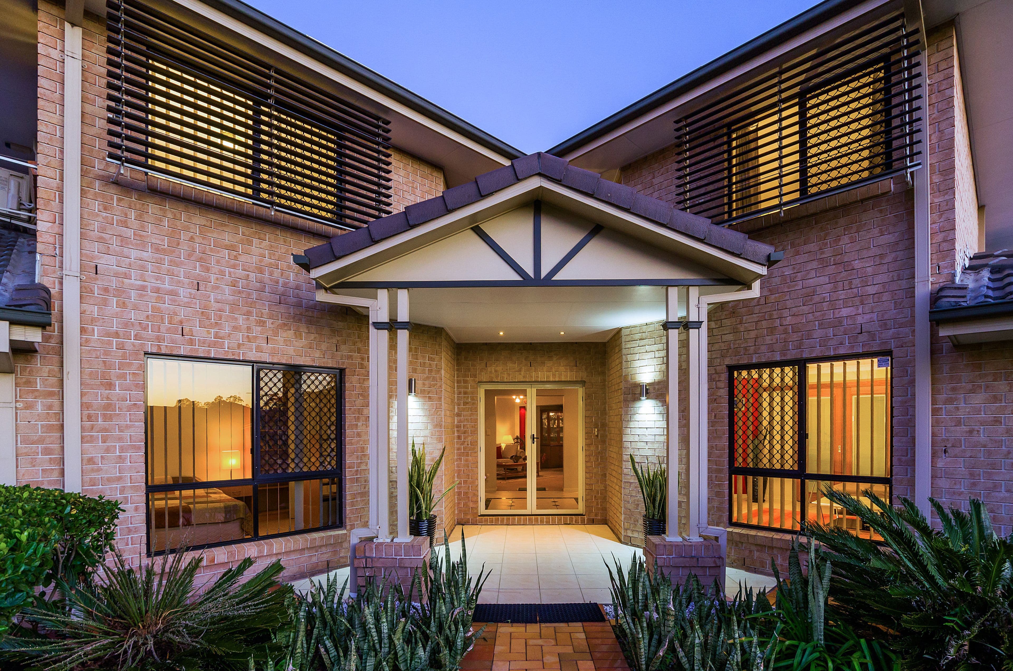 3 Picardie Close, Mansfield QLD 4122, Mansfield - Thumbnail 2