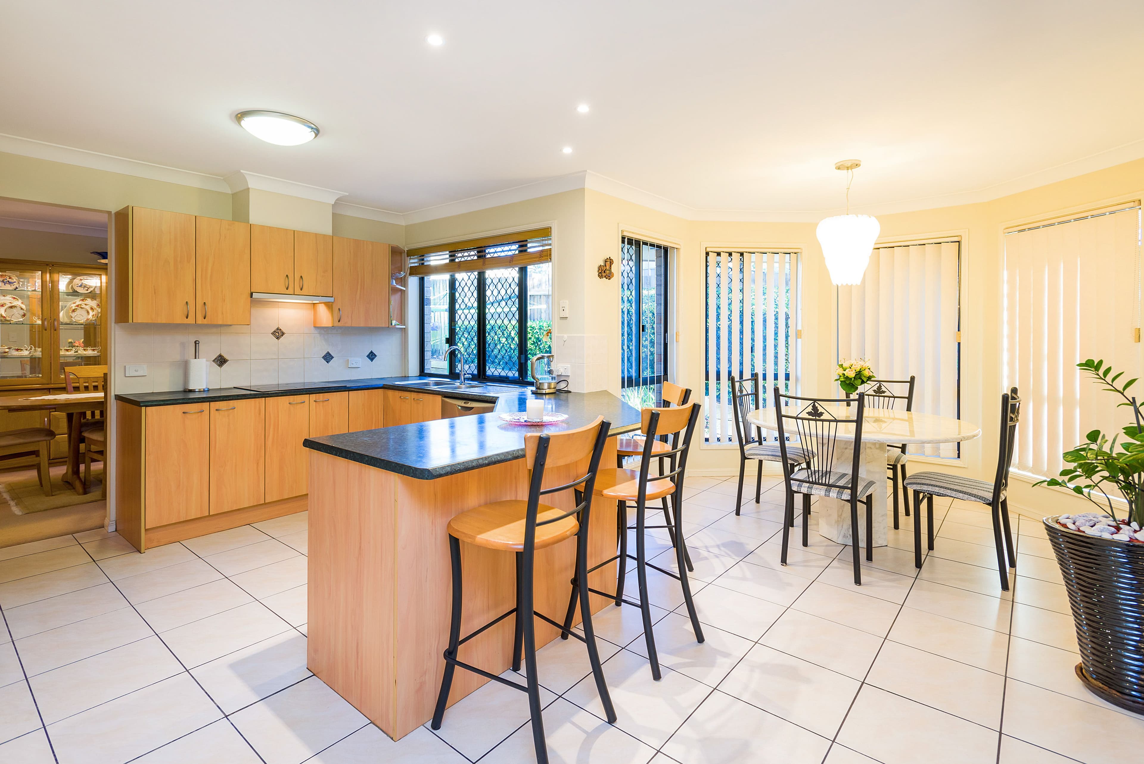 3 Picardie Close, Mansfield QLD 4122, Mansfield - Thumbnail 4