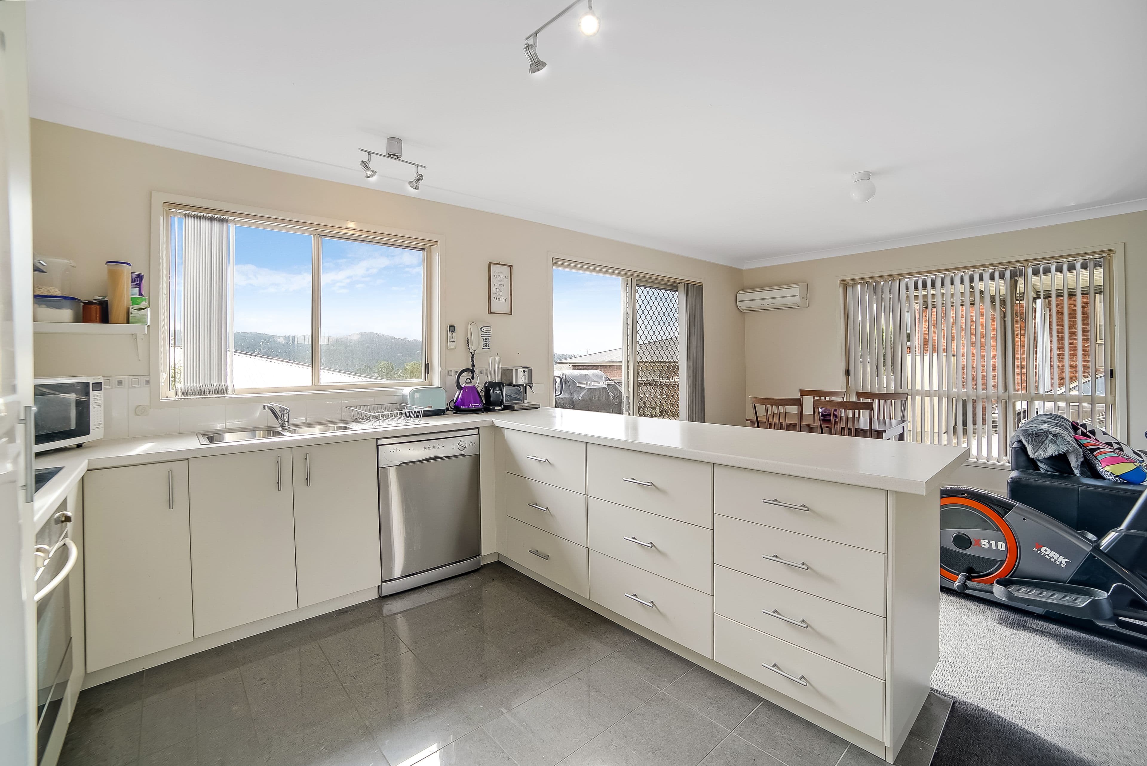 50 Ineke Drive, Kingston TAS 7050, Kingston - Thumbnail 3