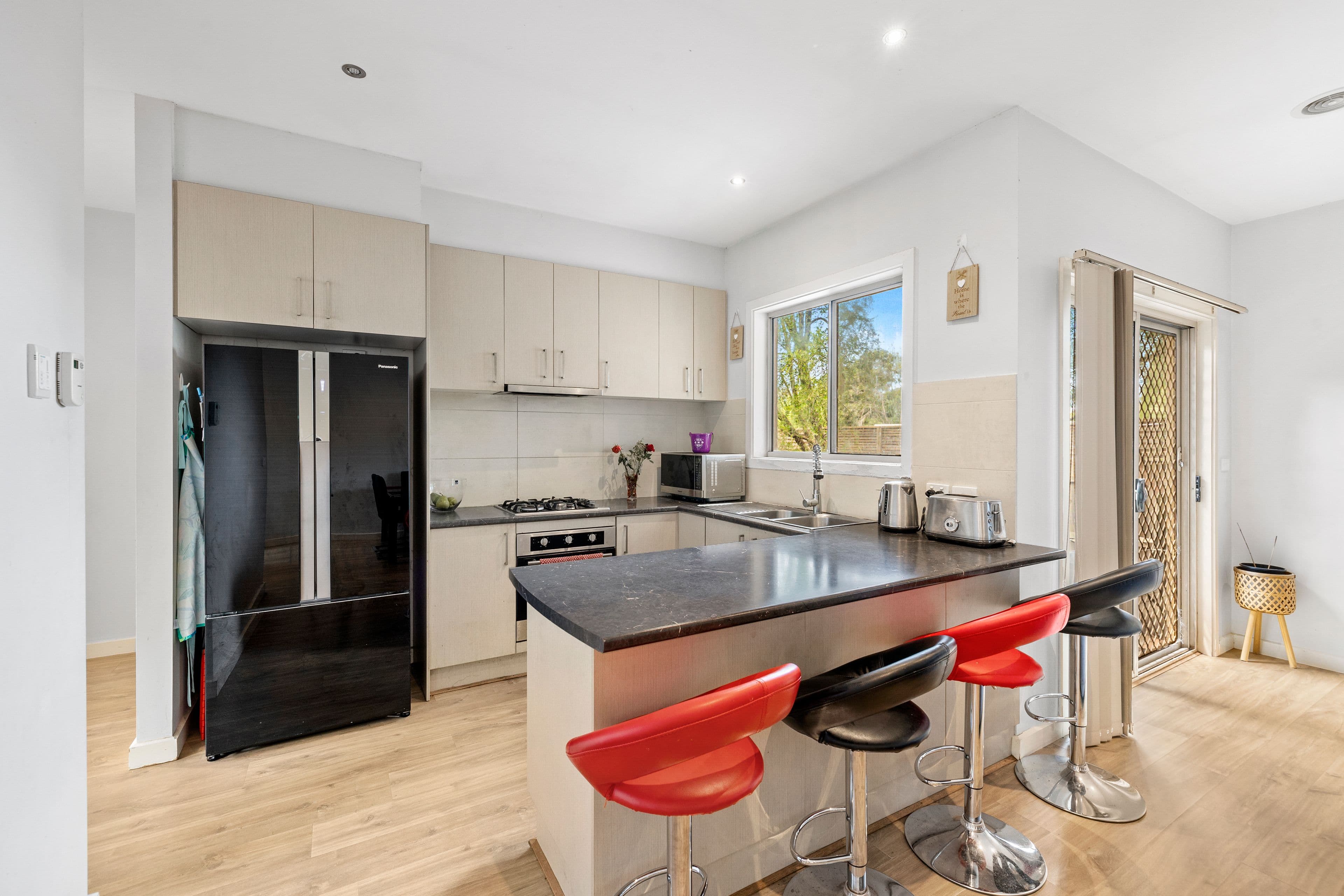 35 Lynn Drive, Ferntree Gully VIC 3156, Ferntree Gully - Thumbnail 3