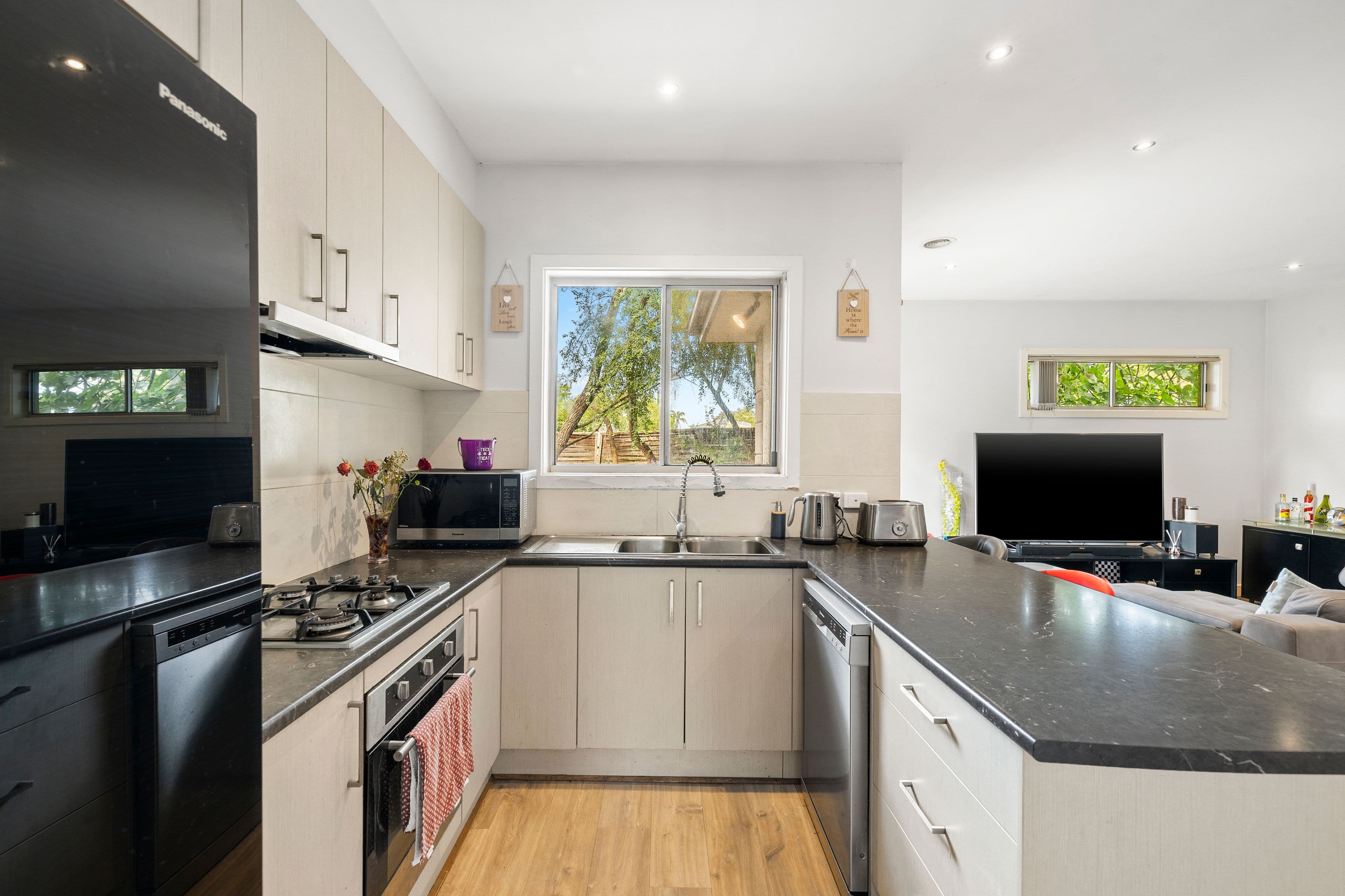 35 Lynn Drive, Ferntree Gully VIC 3156, Ferntree Gully - Thumbnail 4