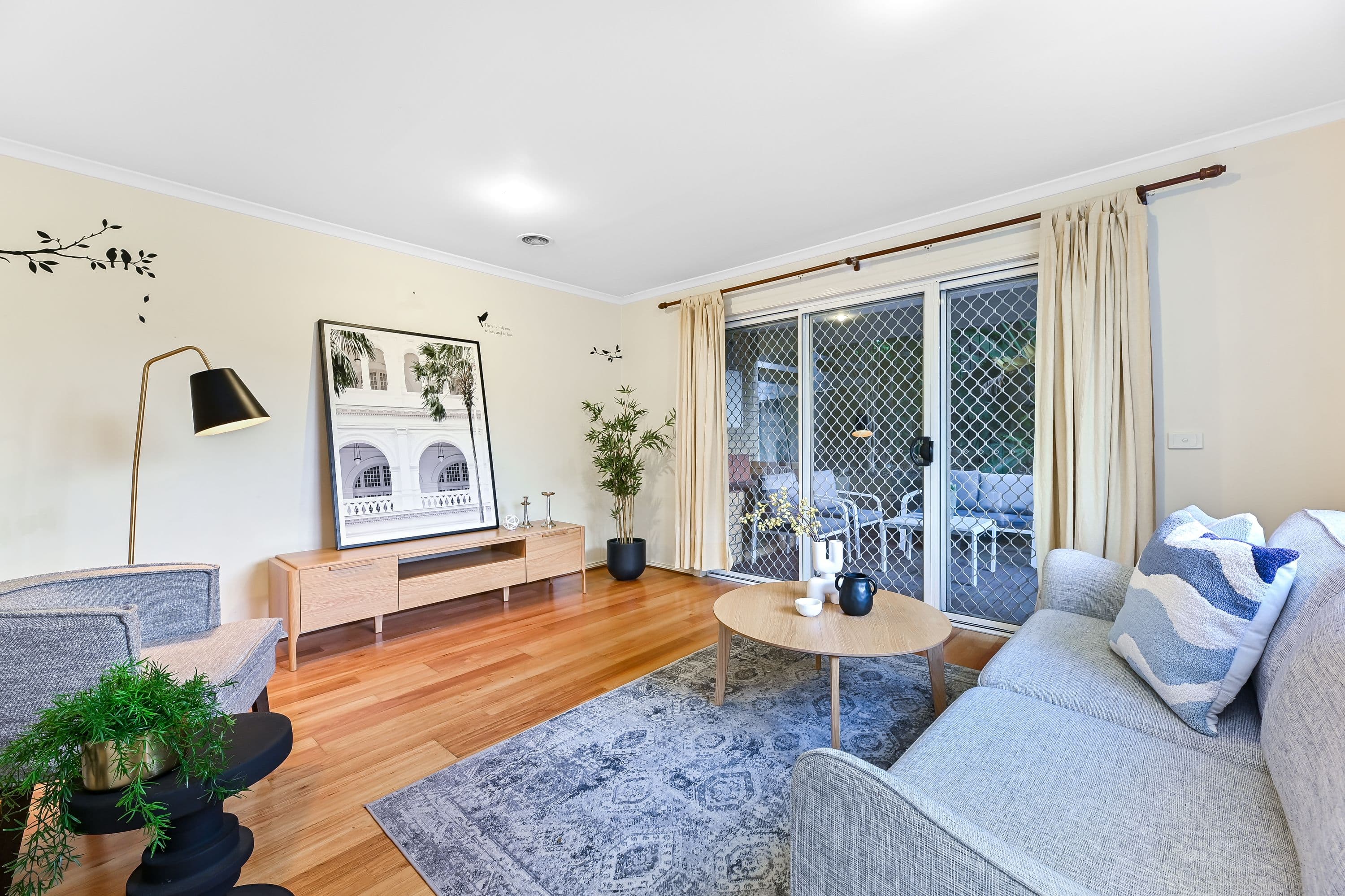 10 Tulloch Grove, Glen Waverley VIC 3150, Glen Waverley - Thumbnail 2