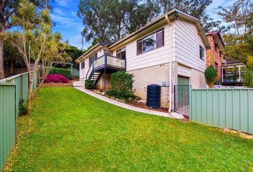 3 Oakglen Road, North Gosford, North Gosford - Image 1