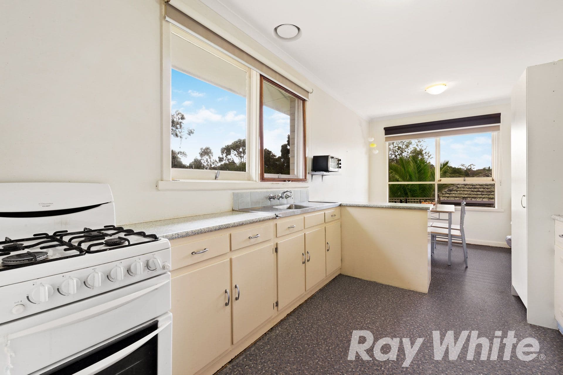 14 Dudley Street, Mitcham VIC 3132, Mitcham - Thumbnail 4