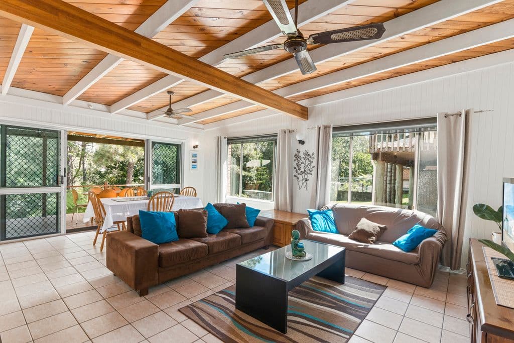 10 Alkira Street, Tugun QLD 4224, Tugun - Thumbnail 2