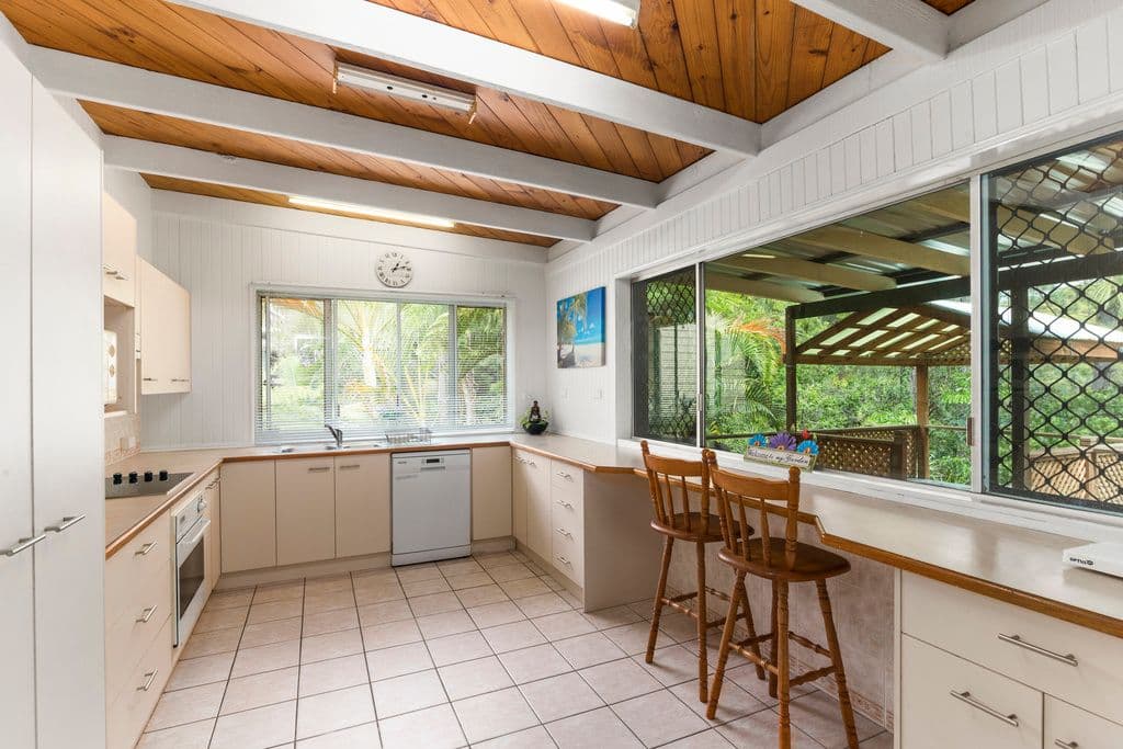 10 Alkira Street, Tugun QLD 4224, Tugun - Thumbnail 4