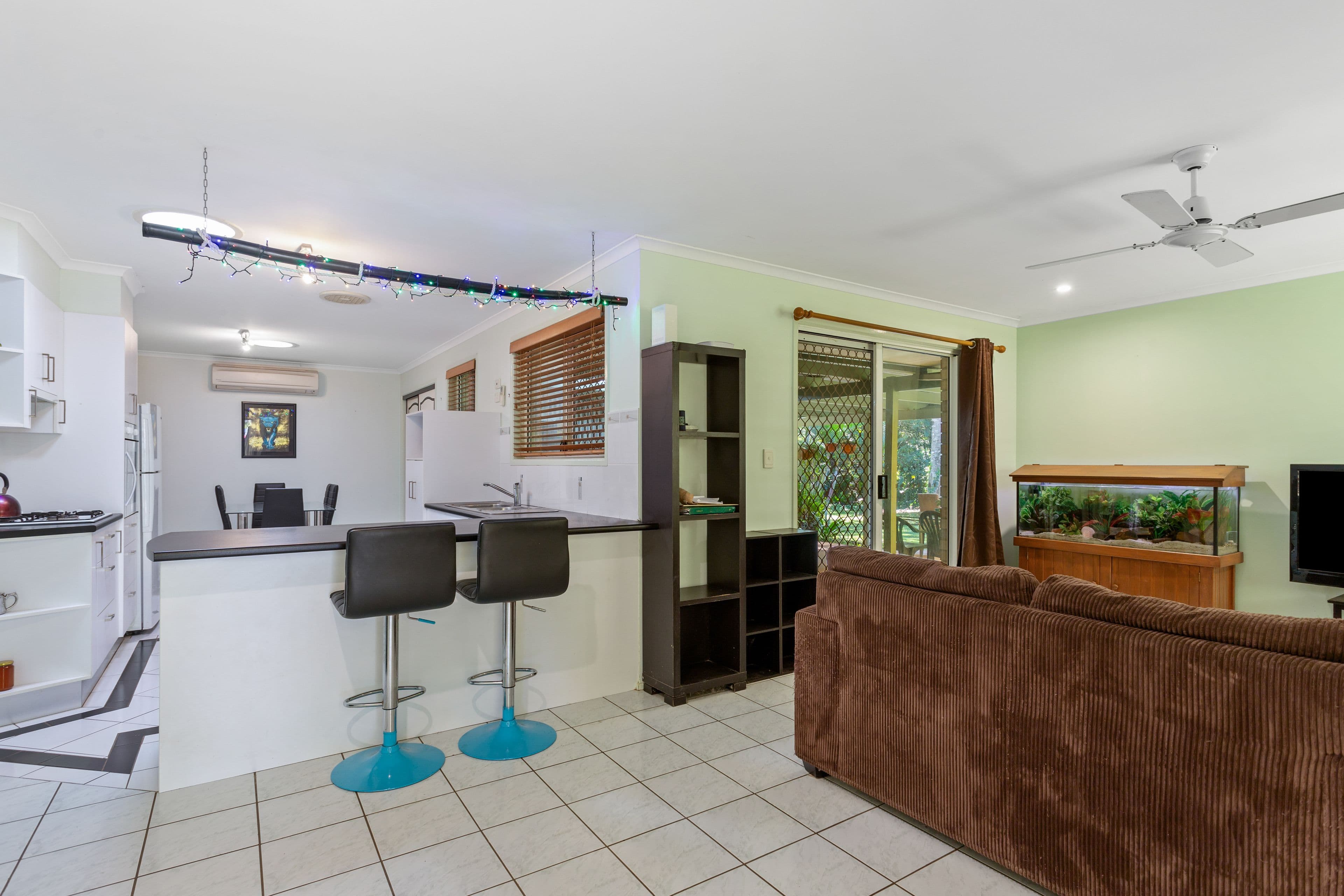 10 Einsleigh Court, Beerwah QLD 4519, Beerwah - Thumbnail 3