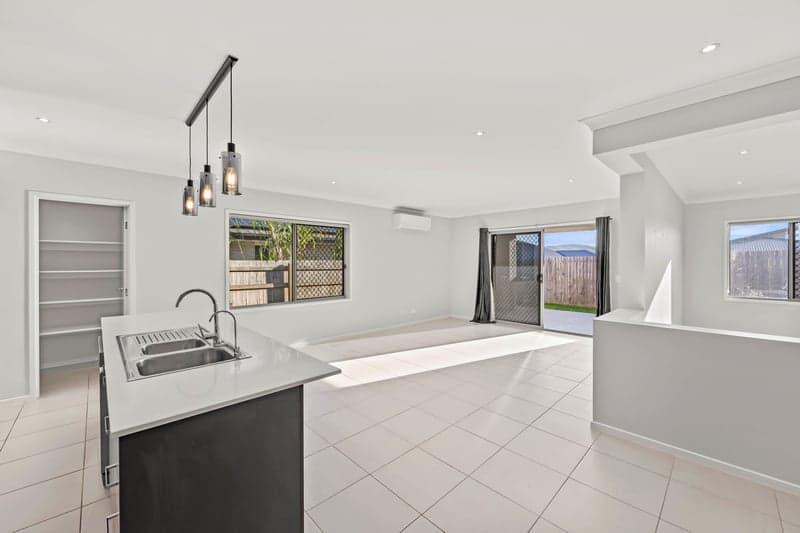 11 Mudlo Street, Yarrabilba - Thumbnail 4