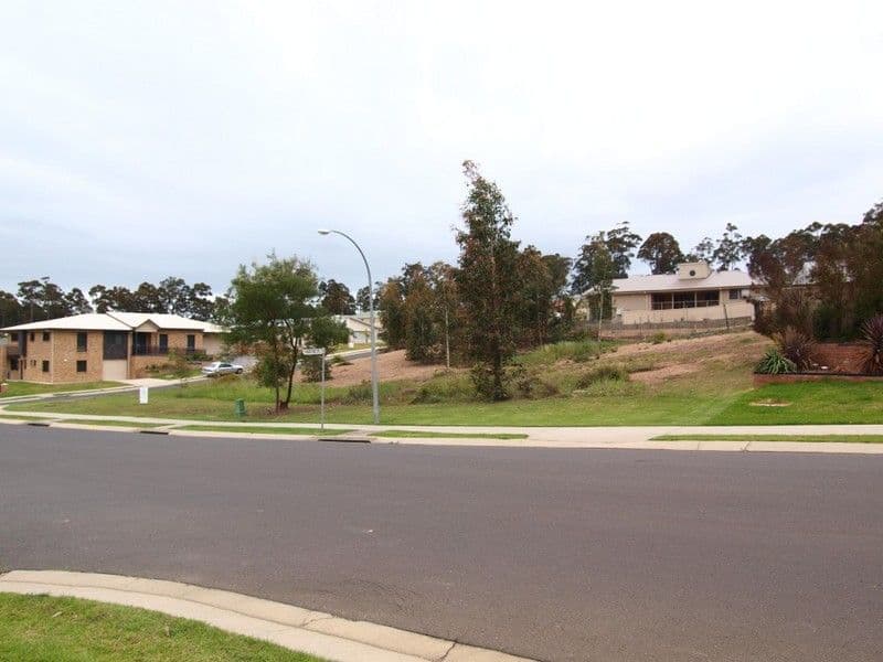 35 Canning Crescent, SUNSHINE BAY NSW 2536, Sunshine Bay - Thumbnail 2
