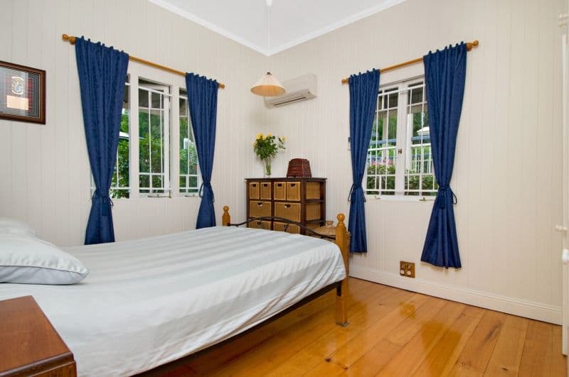 21 Dudley Street, BARDON QLD 4065, Bardon - Thumbnail 4
