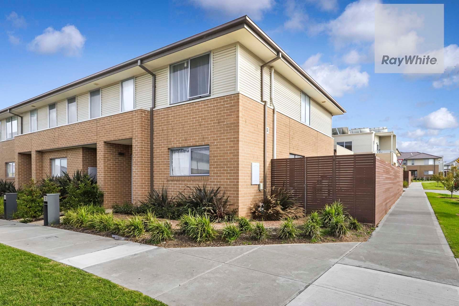 2 Parkmore Crescent, Westmeadows VIC 3049, Westmeadows - Thumbnail 2