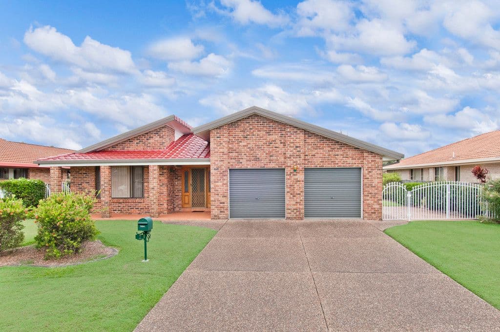 7 Laguna Place, Port Macquarie - Thumbnail 2