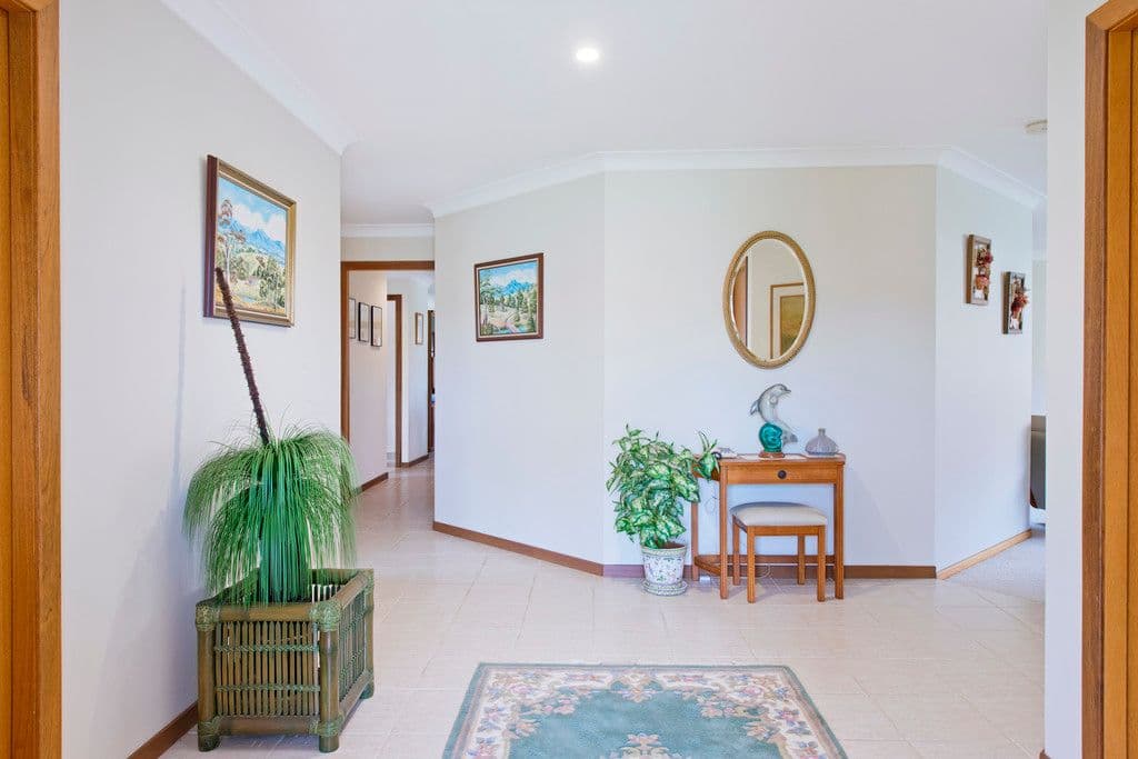 7 Laguna Place, Port Macquarie - Thumbnail 3