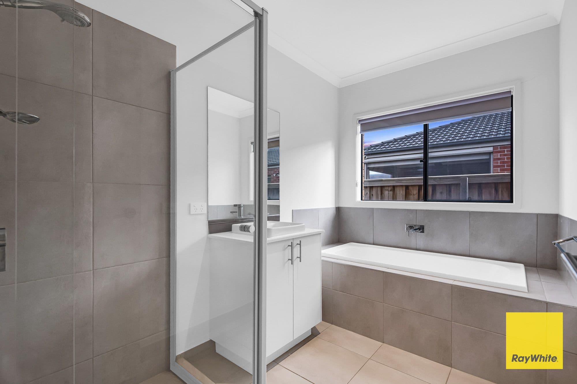22 Tundra Esplanade, Werribee VIC 3030, Werribee - Thumbnail 7